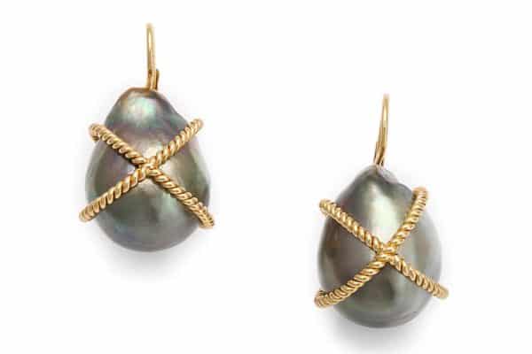 verdura tahitian pearl and 18k gold earrings